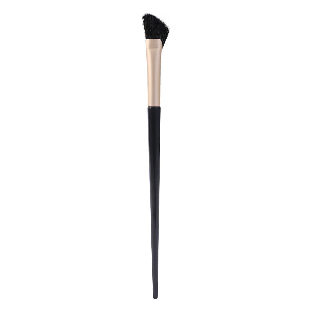 Flat Angled Nose Contour Makeup Brush