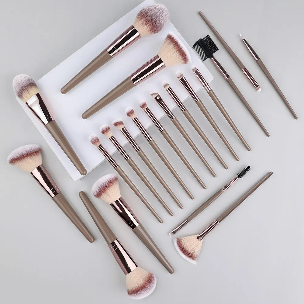3-20PCS Makeup Brush Set with Storage Box