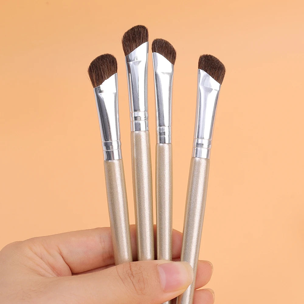 Flat Angled Nose Contour Makeup Brush