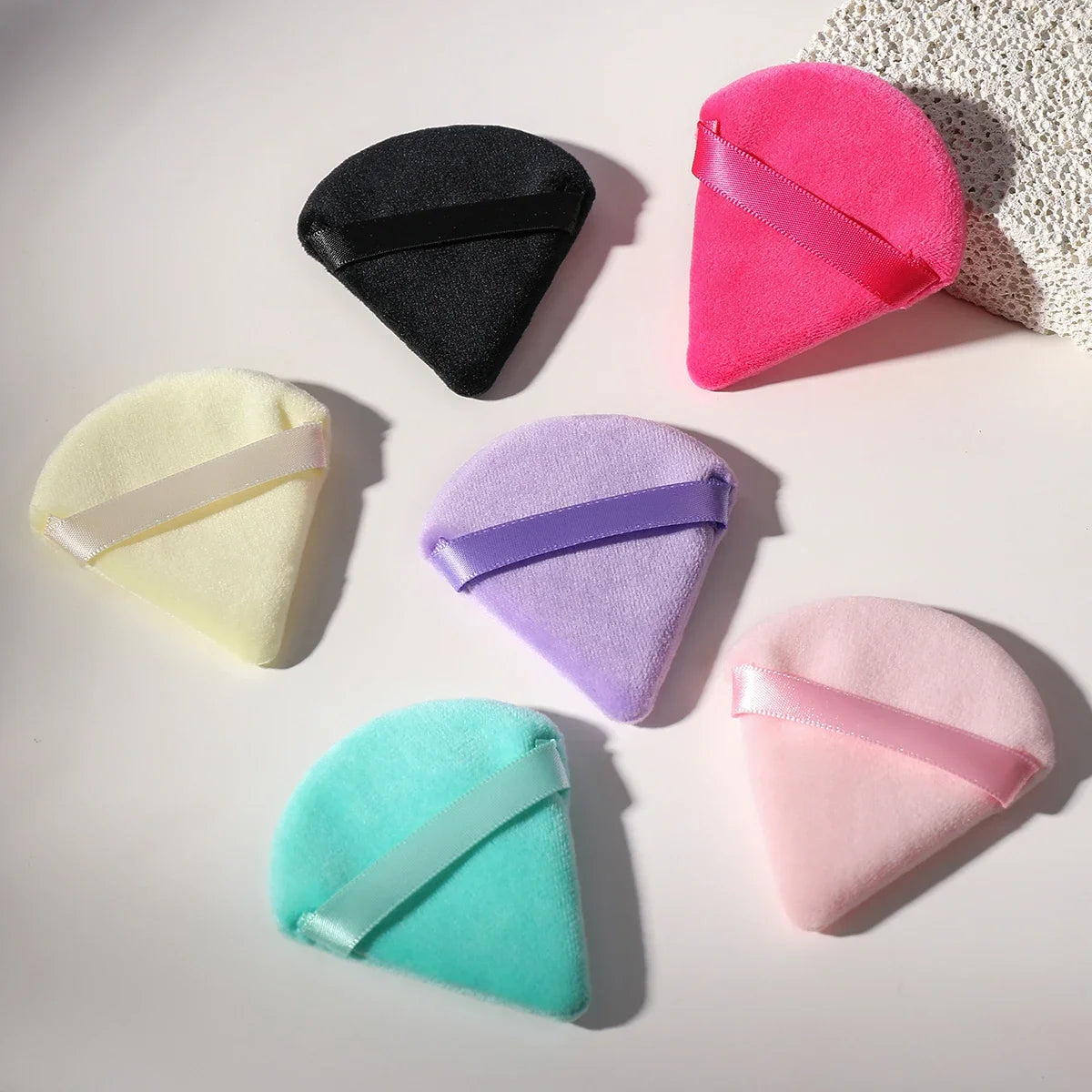 Triangle Velvet Mini Powder Puffs – 10/20PCS
