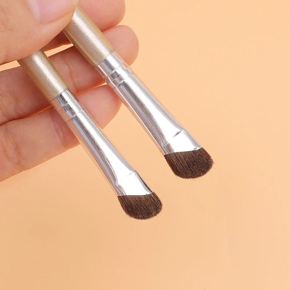Flat Angled Nose Contour Makeup Brush