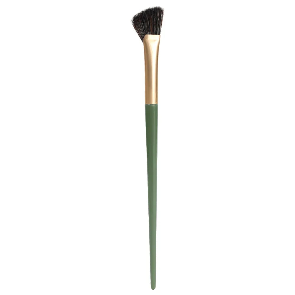 Flat Angled Nose Contour Makeup Brush