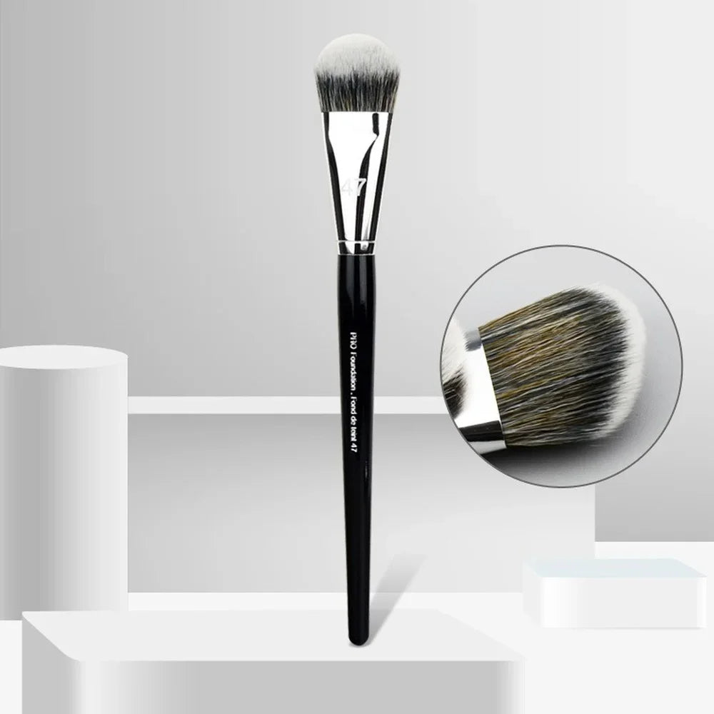 Professional Foundation Brush 47 – Broom Head